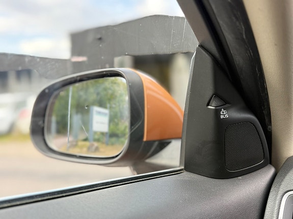 Volvo V60 8 of 17