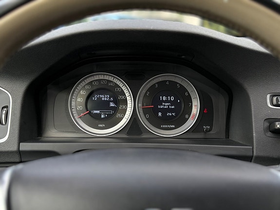 Volvo V60 12 of 17
