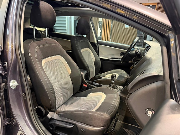 Kia Ceed 19 of 25