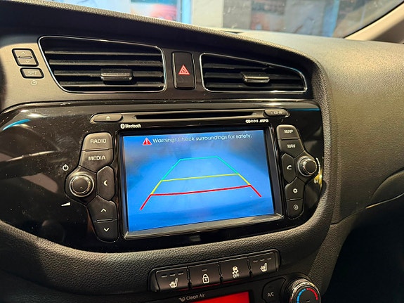Kia Ceed 11 of 25