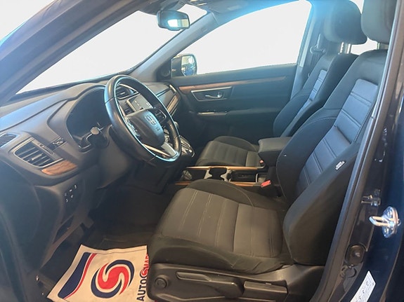 Honda CR-V 9 of 15