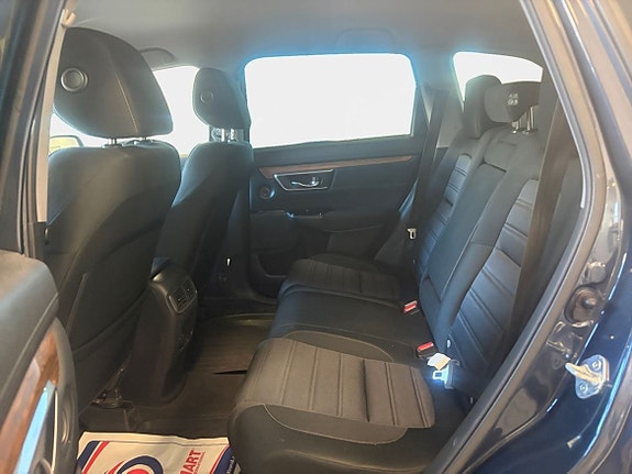 Honda CR-V 13 of 15
