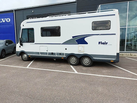 Niesmann-Bischoff Niesmann flair 6700 2 of 9