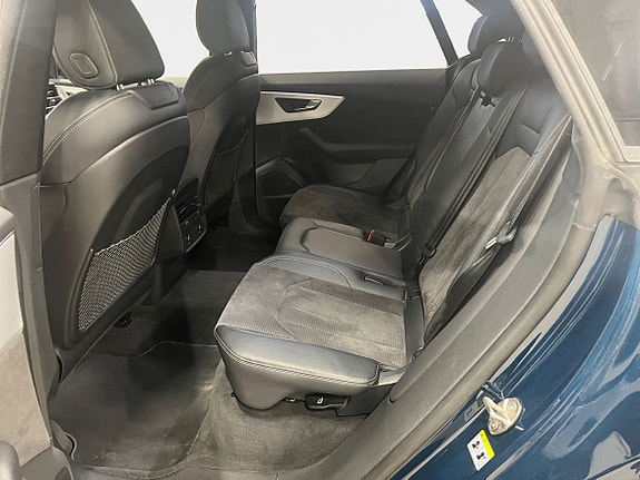 Audi Q8 13 of 15