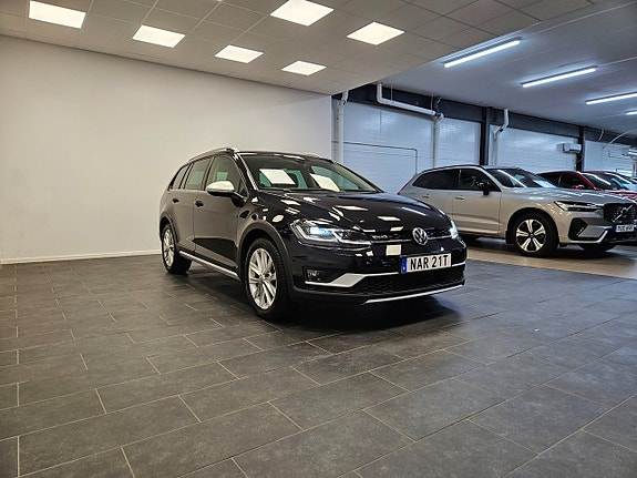 Volkswagen Golf Alltrack 5 of 26