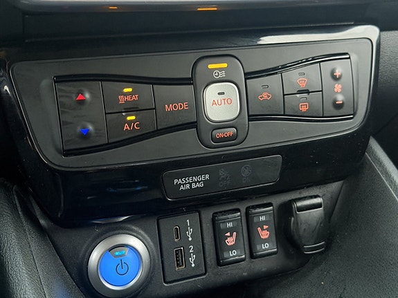 Nissan Leaf 24 of 30