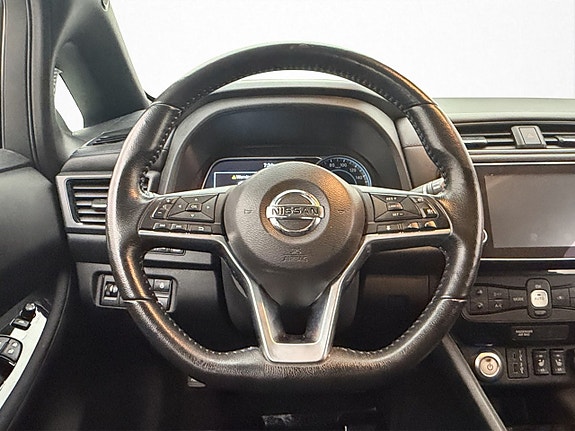 Nissan Leaf 14 of 30