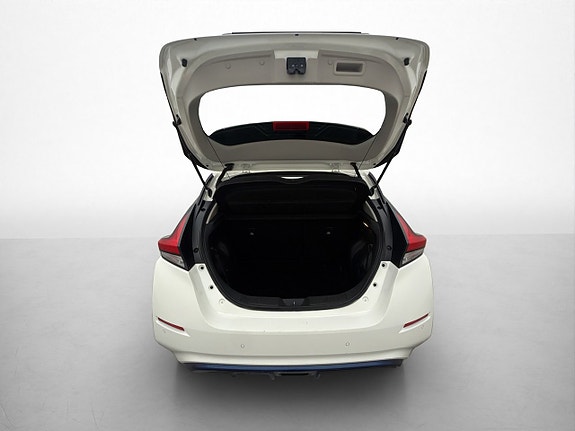 Nissan Leaf 29 of 30