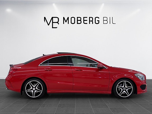 Mercedes-Benz CLA250 3 of 18