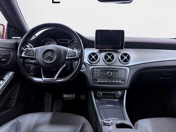 Mercedes-Benz CLA250 10 of 18