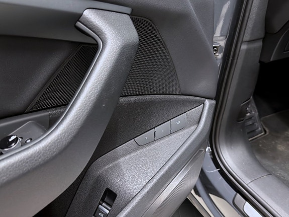 Audi Q8 e-tron 15 of 23