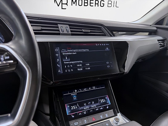 Audi Q8 e-tron 20 of 23
