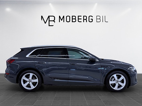 Audi Q8 e-tron 5 of 23