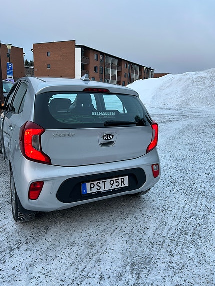 Kia Picanto 5 of 7