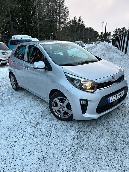 Kia Picanto 3 of 7