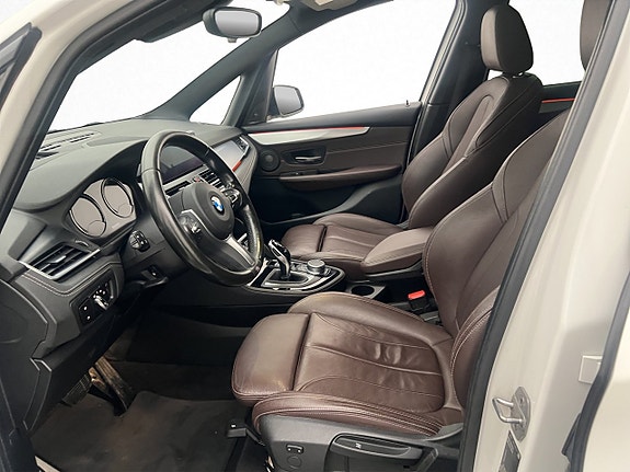 BMW 220i 10 of 30