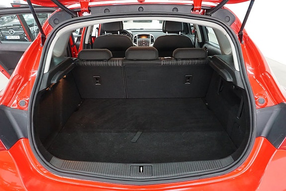 Opel Astra 9 of 18