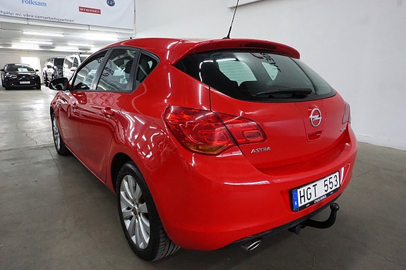 Opel Astra 4 of 18