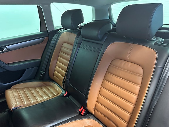 Volkswagen Passat 19 of 26