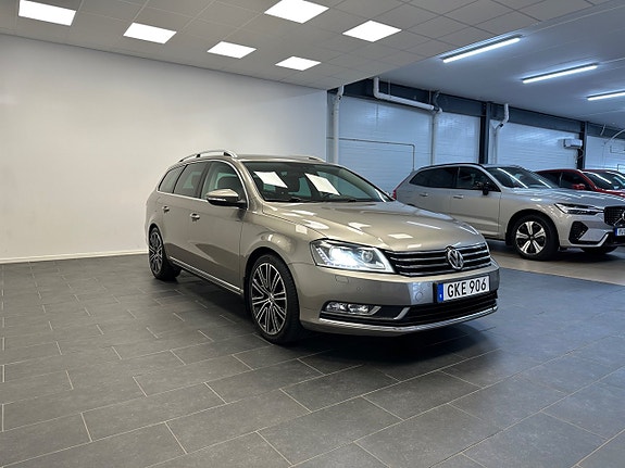 Volkswagen Passat 5 of 26
