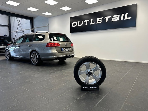 Volkswagen Passat 9 of 26