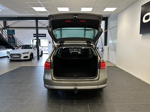 Volkswagen Passat 6 of 26