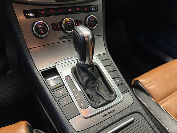 Volkswagen Passat 23 of 26