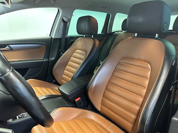 Volkswagen Passat 14 of 26
