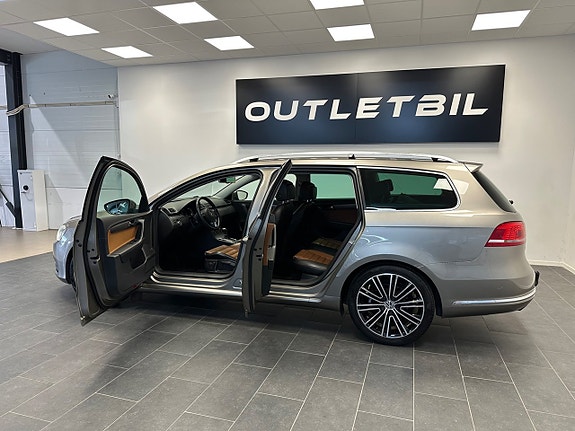 Volkswagen Passat 3 of 26