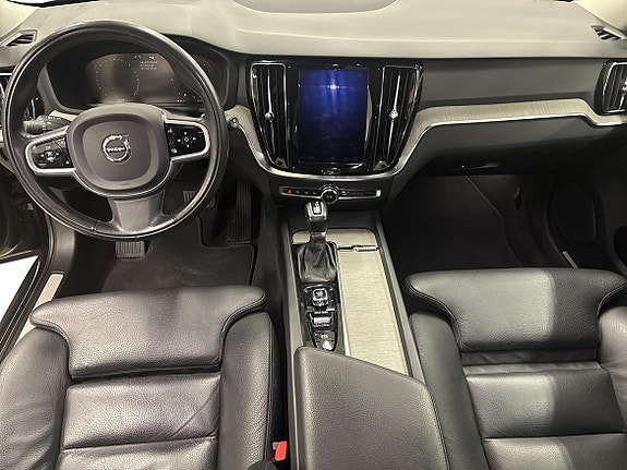 Volvo V60 8 of 14
