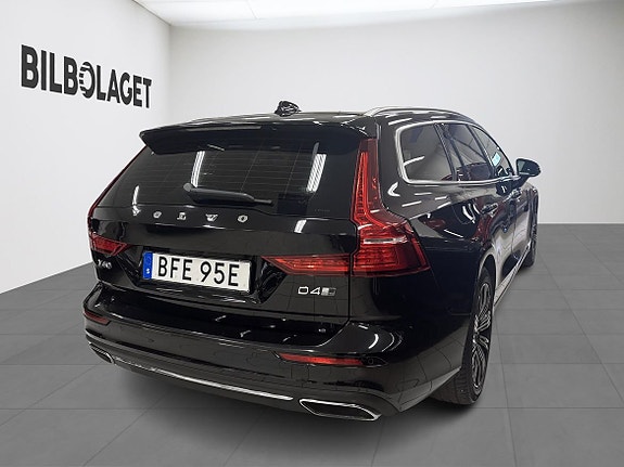 Volvo V60 4 of 14