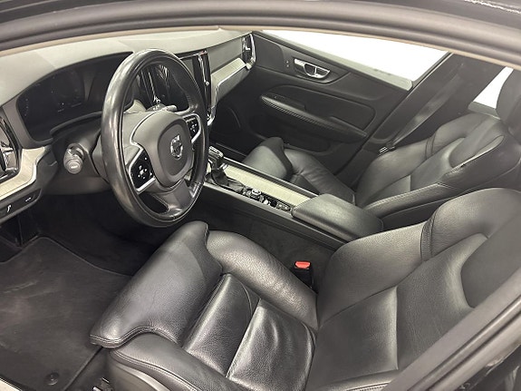 Volvo V60 6 of 14
