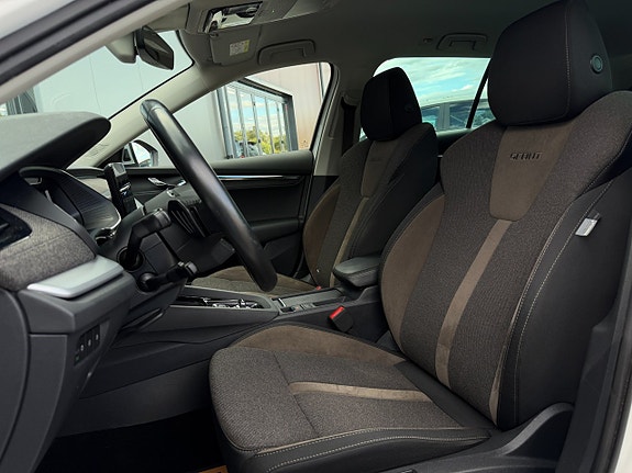 Skoda Octavia Scout 10 of 25