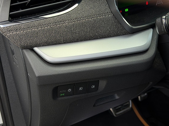 Skoda Octavia Scout 16 of 25