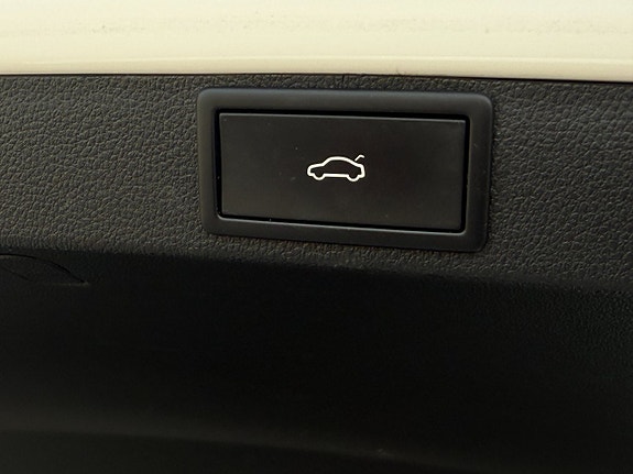 Skoda Octavia Scout 8 of 25