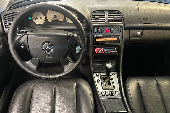 Mercedes-Benz CLK430 23 of 24