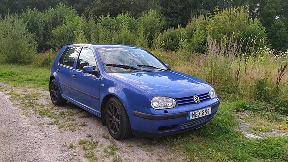 Volkswagen Golf IV 2 of 22