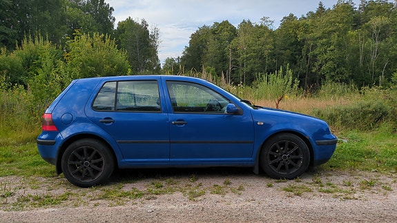 Volkswagen Golf IV 4 of 22
