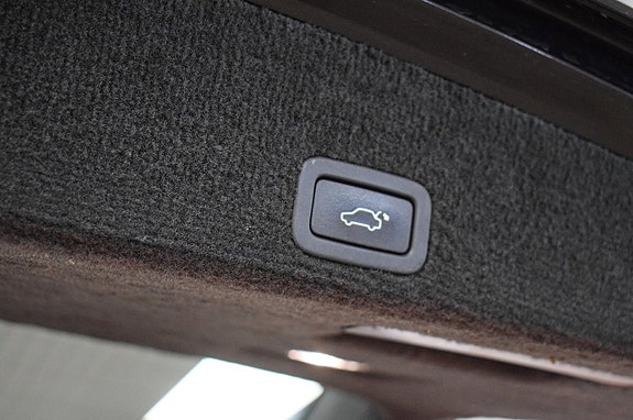 Volvo XC60 26 of 30