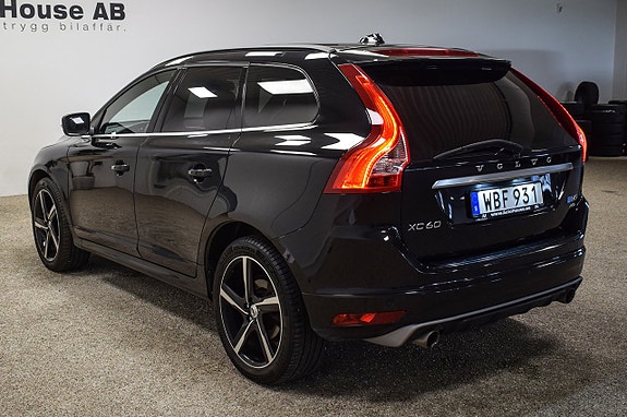 Volvo XC60 4 of 30