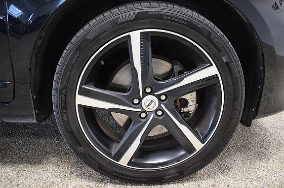Volvo XC60 29 of 30