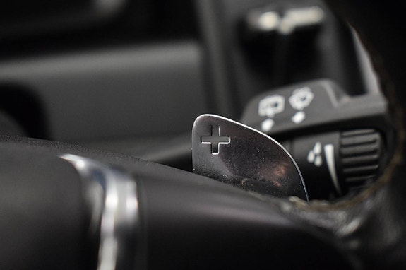 Volvo XC60 15 of 30