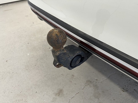 Volkswagen Passat Alltrack 11 of 16