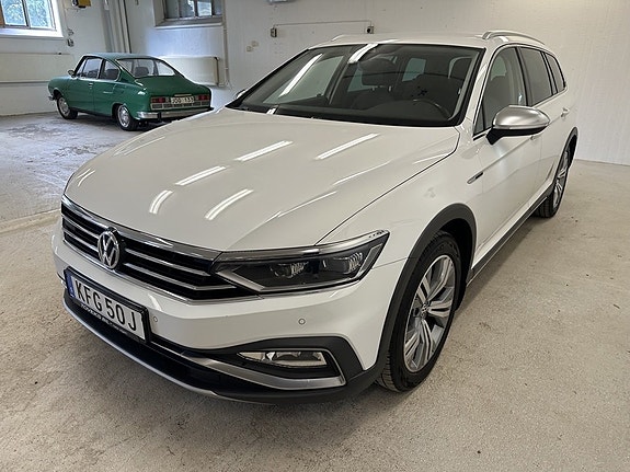 Volkswagen Passat Alltrack 6 of 16