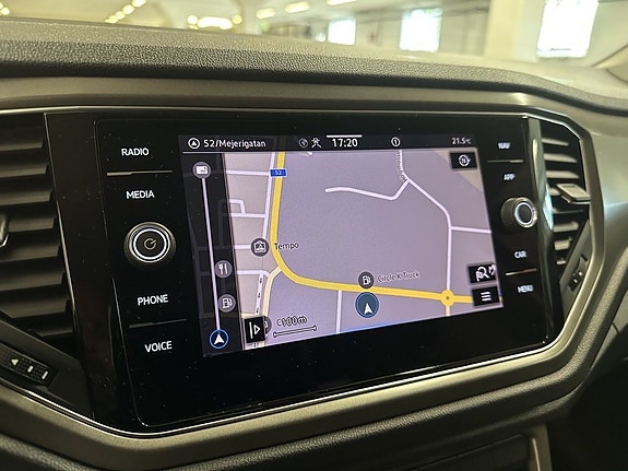Volkswagen T-Roc 13 of 14