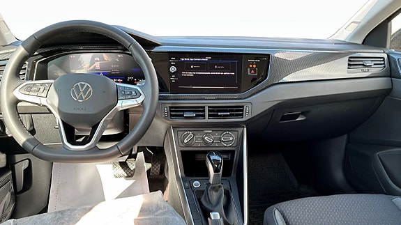 Volkswagen Polo 10 of 12