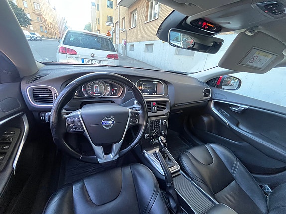 Volvo V40 5 of 8