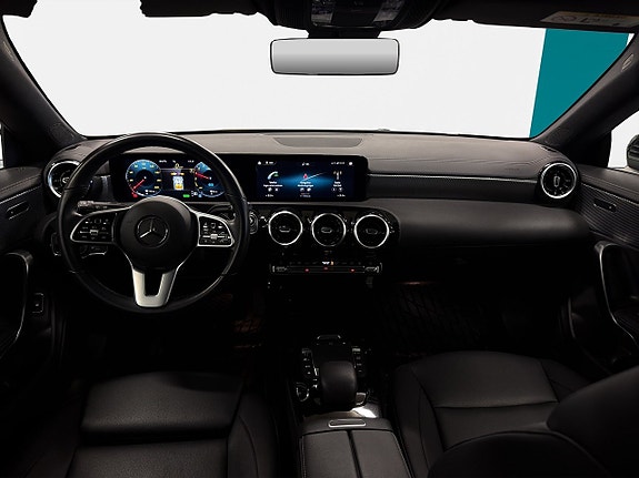 Mercedes-Benz CLA250 e 20 of 26