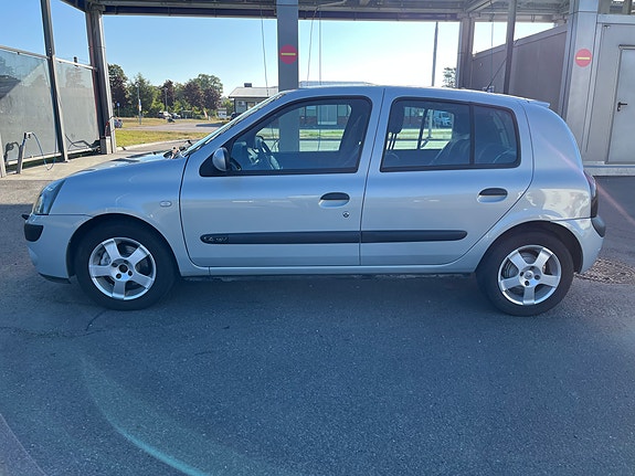 Renault Clio 3 of 16