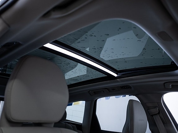 Volvo XC60 9 of 9